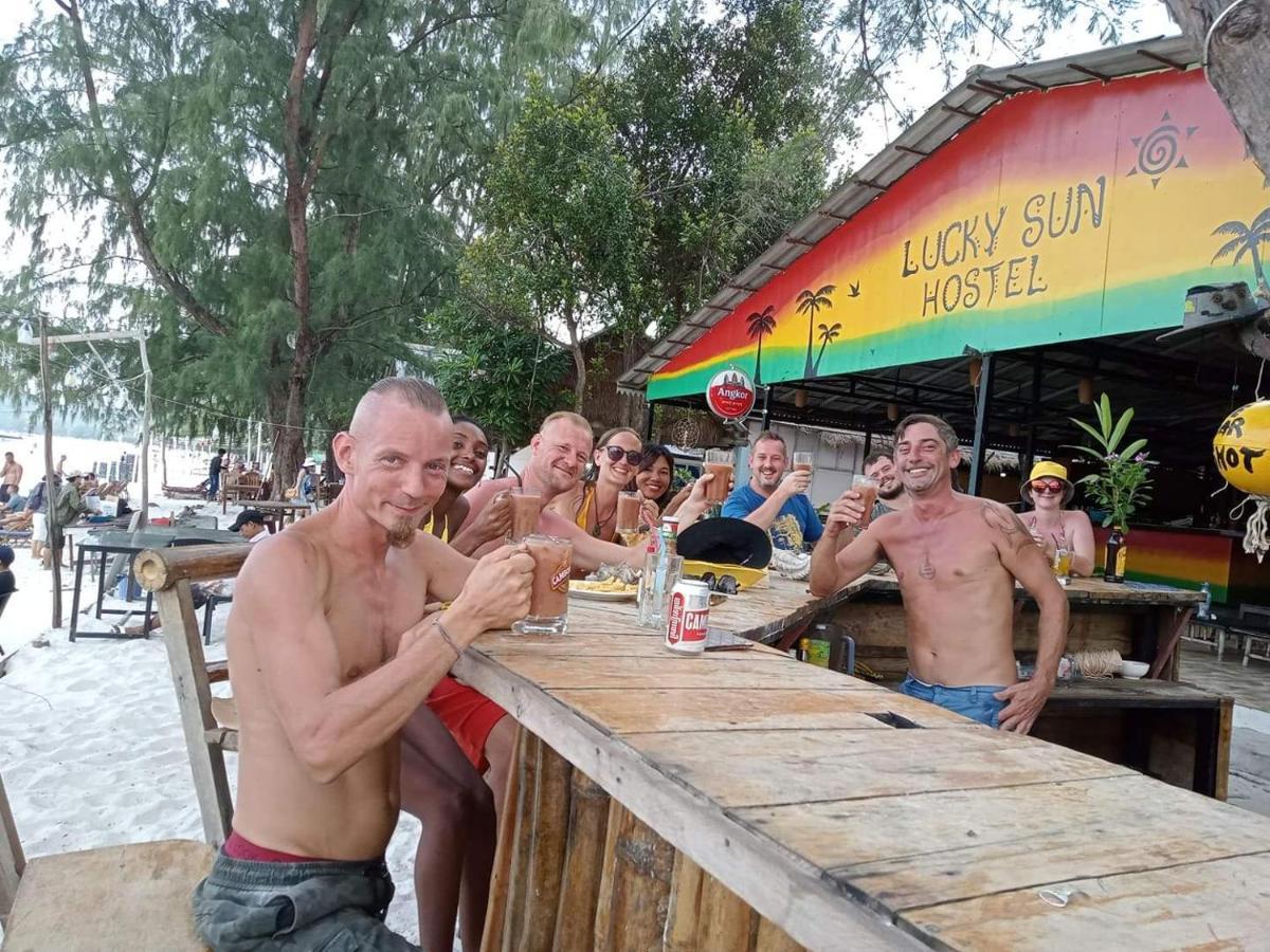 Lucky Sun Saracen Bay Hostel Koh Rong Sanloem Exterior photo