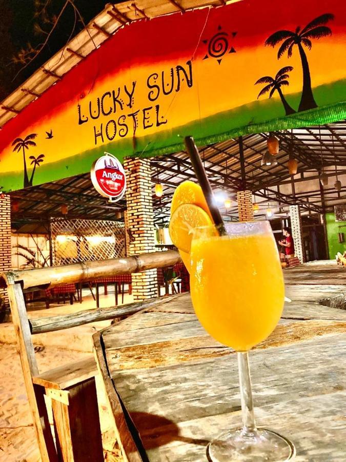 Lucky Sun Saracen Bay Hostel Koh Rong Sanloem Exterior photo