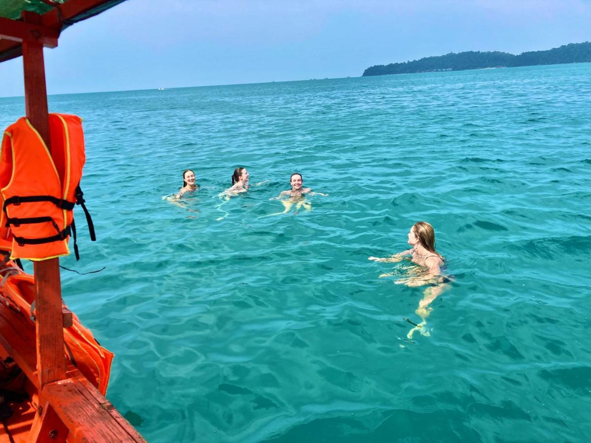 Lucky Sun Saracen Bay Hostel Koh Rong Sanloem Exterior photo