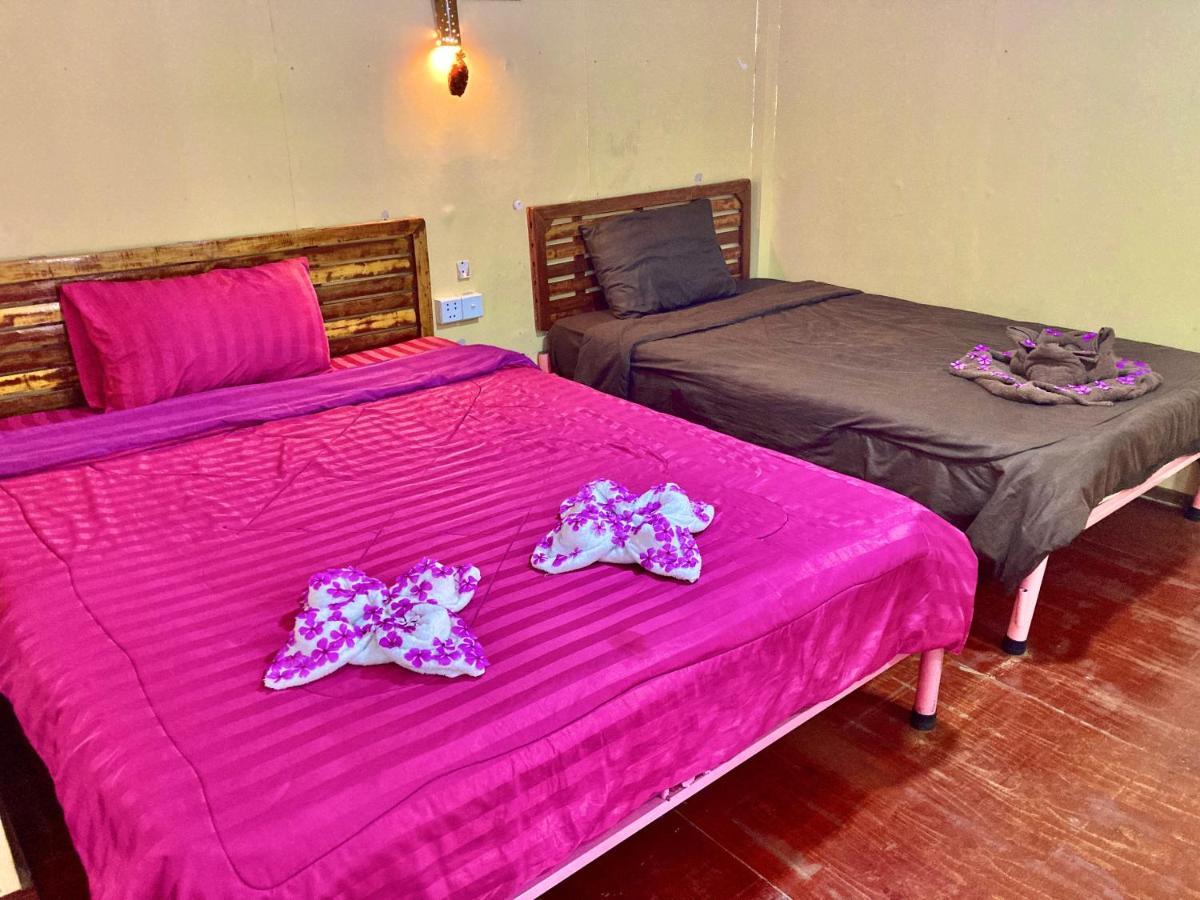 Lucky Sun Saracen Bay Hostel Koh Rong Sanloem Room photo