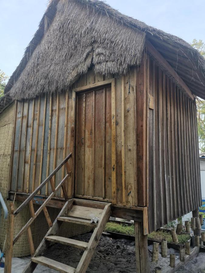Lucky Sun Saracen Bay Hostel Koh Rong Sanloem Exterior photo