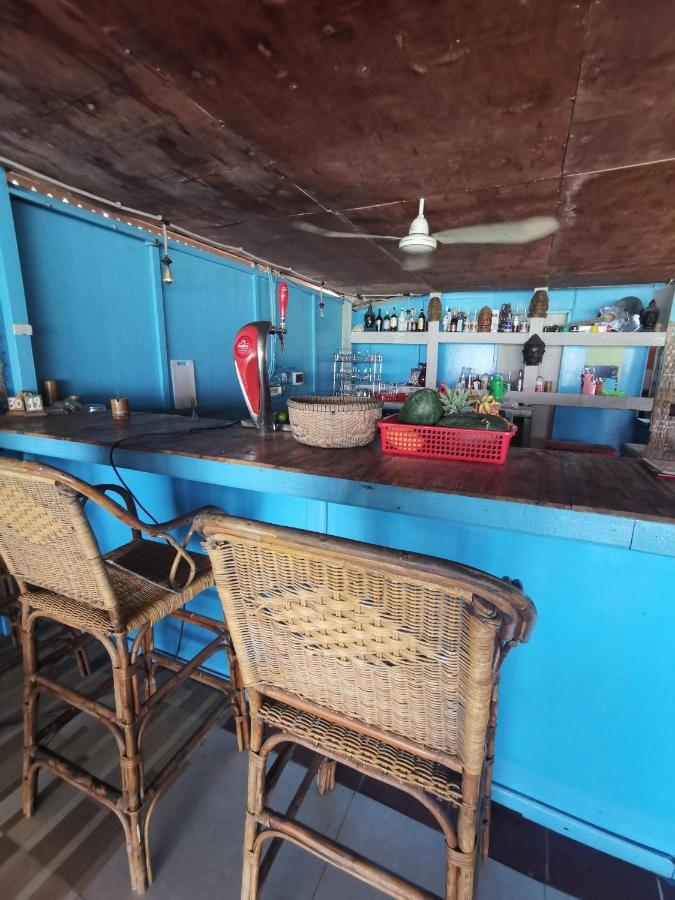 Lucky Sun Saracen Bay Hostel Koh Rong Sanloem Exterior photo